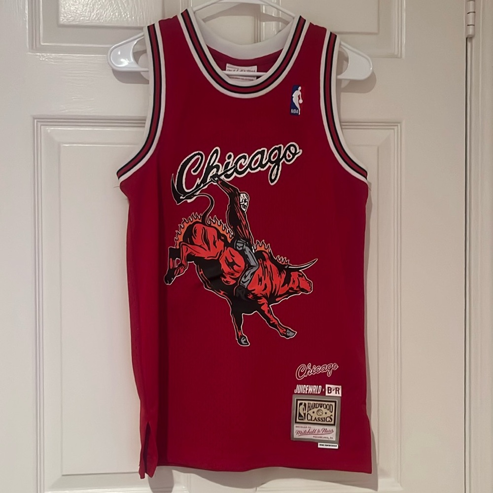 Mitchell & Ness Juice WRLD x Chicago Bulls Swingman Jersey Red